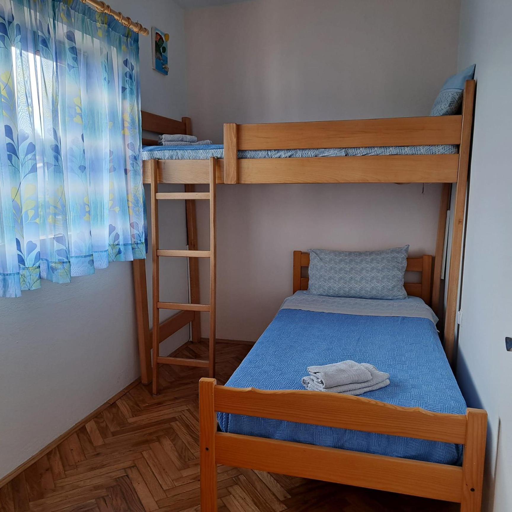 Apartments Sabina I Grapes Malinska Exterior photo